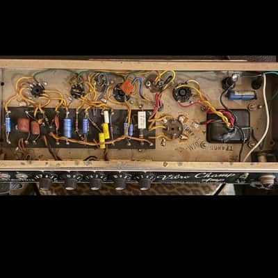1965 Fender Vibro Champ Blackface 6- Watt 1x8" Guitar Combo image 12