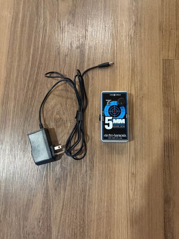 Electro-Harmonix 5mm Amp 2019 - Present - Black image 1