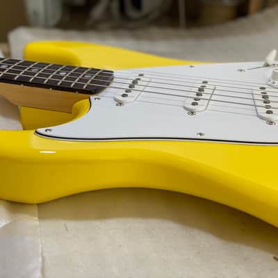 So what GROOVEE GIRL Yellow/R image 9