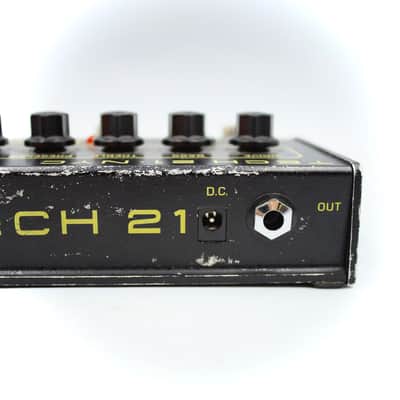 Tech21 SansAmp Programmable Bass Driver DI Made in USA Bass Guitar Effect Pedal 990315 image 11