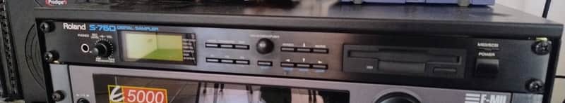 Roland S-760 Digital Sampler image 1