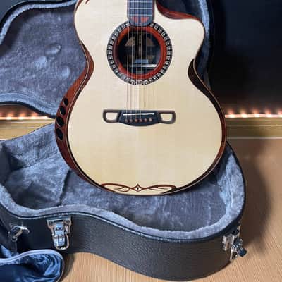 Merida Sadhu cutaway solid Spruce/ rosewood Acoustic guitar with hardcase image 2