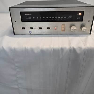 Harman Kardon F500X AM/FM Tuner Award Series - Silver Face image 2