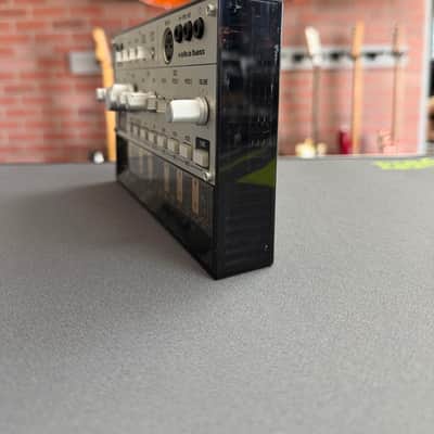 Korg Volca Bass Analog Bass Sequencer/Synthesizer 2013 - Present - Silver/Black image 3