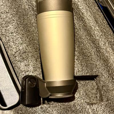 Samson C01 Large Diaphragm Cardioid Condenser Microphone 2010s - Silver image 4