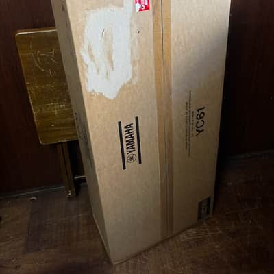 Yamaha YC61 61-Key Compact Stage Keyboard w/ box image 12