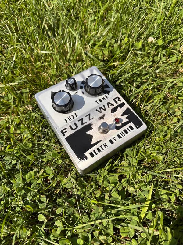 Death By Audio Fuzz War