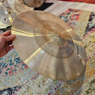 Name Brand 18" Trash Crash Cymbal 1261g image 2