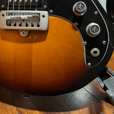 Peavey T-15 1981 - 1983 - Sunburst image 3