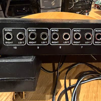 RM203 10-Channel Line Mixer image 6