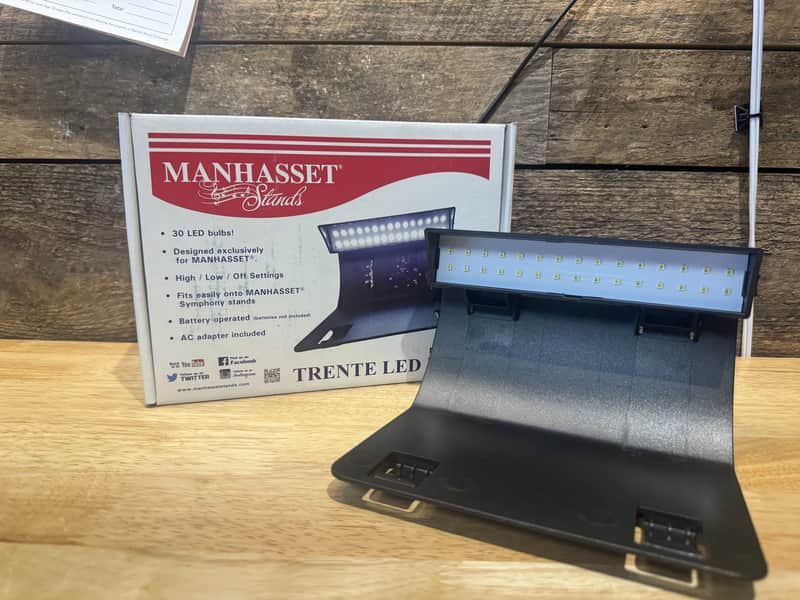 Manhasset 1090 Trente LED Lamp image 1