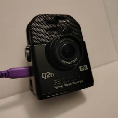 Zoom Q2n-4K Handy Video Recorder + 128GB SD Card + HDMI Cable + Tripod image 3