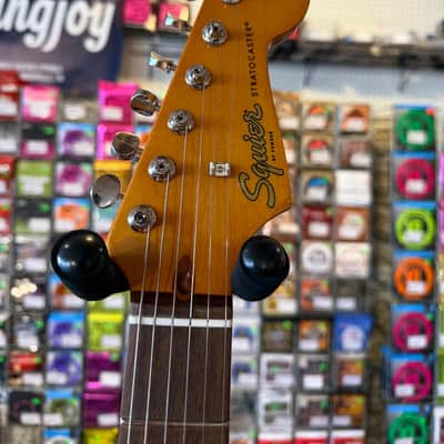 Squier Limited Edition Classic Vibe '60s HSS Stratocaster - Sienna Sunburst image 4