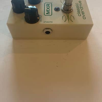 MXR Dunlop M-66 Classic Overdrive White Guitar Effect Pedal image 3