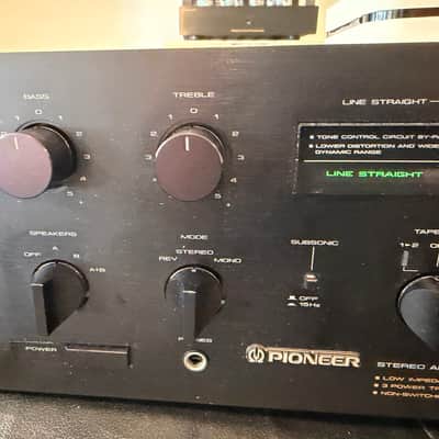 Pioneer A-88X 1984 - Black with walnut side panels image 9
