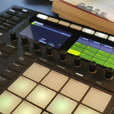 Native Instruments / NI Maschine Mk3 Production Studio image 3