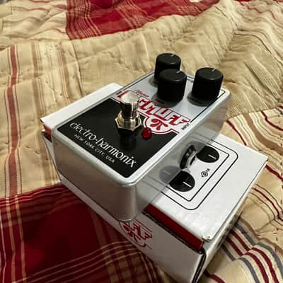 Electro-Harmonix Nano Big Muff Pi Distortion / Sustainer 2013 - Present - White / Black / Red image 5