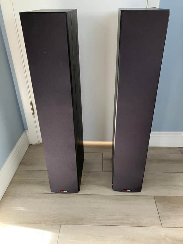 Pair of Polk Audio T600 tower speakers