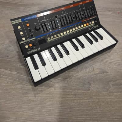 Roland JU-06A Boutique Series Synthesizer Module with K-25m Keyboard 2019 - Present - Black image 2