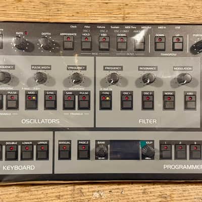 Oberheim OB-X8 Desktop 8-Voice Synthesizer Mint Condition