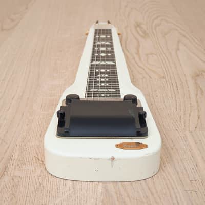 1962 Supro Model 1410 Comet Lap Steel Vintage Electric Slide Guitar 100% Stock image 9