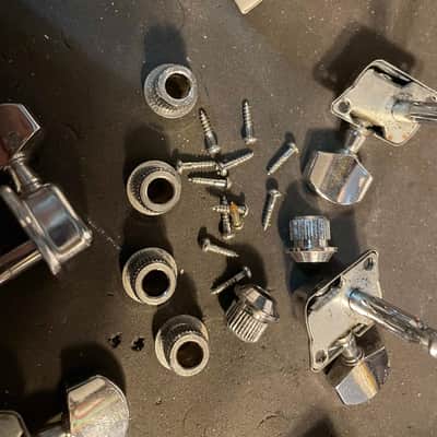 Yamaha unknown 80, 90 - guitar tuning heads image 4