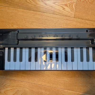 Native Instruments Komplete Kontrol M32 + Decksaver cover image 2