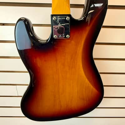 Fender Jaco Pastorius Fretless 4 String Bass, 3 Color Sunburst with Case - Pre Owned image 6