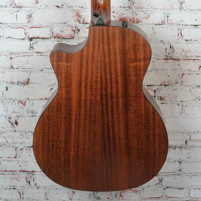 Taylor - (2025) 354ce - 12 String Acoustic-Electric Guitar -Sapele/Sitka - V-Class Bracing - Natural - w/ Hardshell Case - x75045 image 7