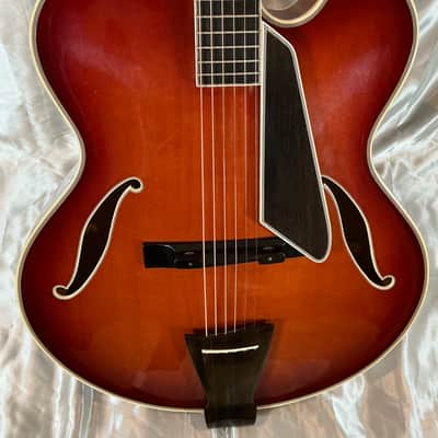 1975 D'Aquisto New Yorker MINT Sunburst Hollowbody Guitar With Original Hard Shell Case image 4