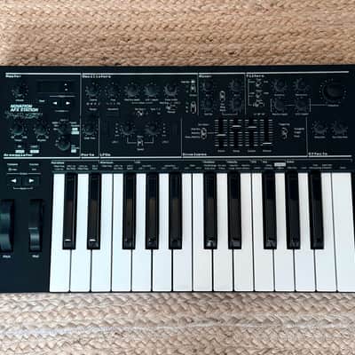 Novation AFX Station 25-Key Monophonic Synthesizer 2020 - Present - Black