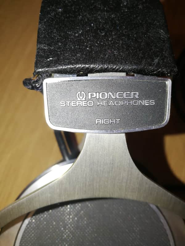 PIONEER SE-700 ジャンク Pioneer SE-700、70年代頃。おばあちゃんが亡くなった後、これらの逸品