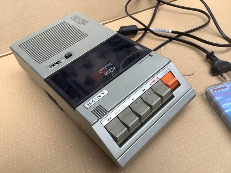 Sony Vintage Sony TCM-737 vintage Cassette tape - Corder / Battery Tape Recorder Player image 1