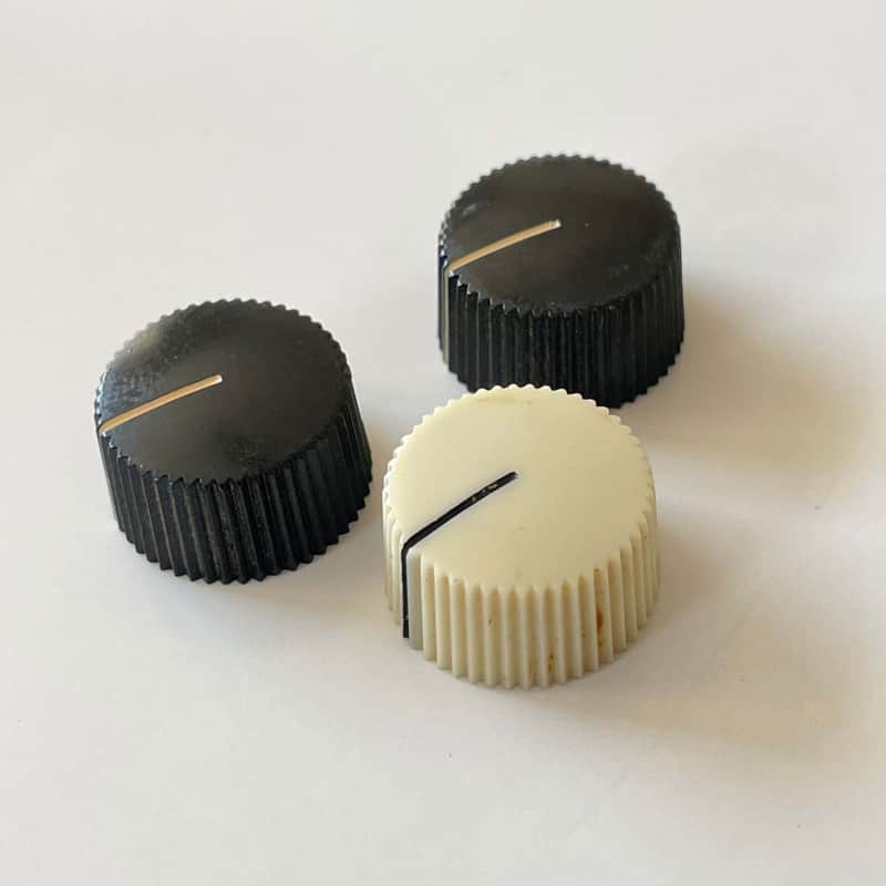 vintage blond Fender Bassman knob + image 1