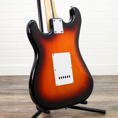 Preowned Ion S-Style Electric Guitar -- Sunburst image 3