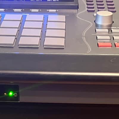 Akai MPC3000LE MIDI Production Center 1999 - 2001 - Black image 6
