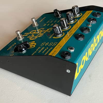 Lovetone Wobulator Tremolo/Vibrato/Panner pedal image 3