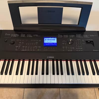 Yamaha DGX-660 88-Key Portable Grand Digital Piano with Stand & Bench (Circa 2016) image 2