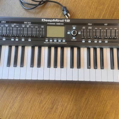 Behringer DeepMind 12 49-Key 12-Voice Polyphonic Analog Synth 2016 - Present - Black image 2