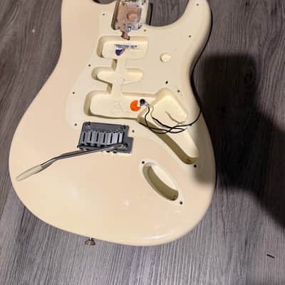 Fender American Standard Stratocaster body image 1