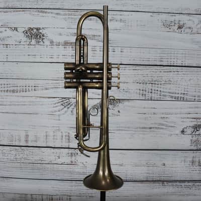 *USED* King Cleveland 600 Trumpet image 2