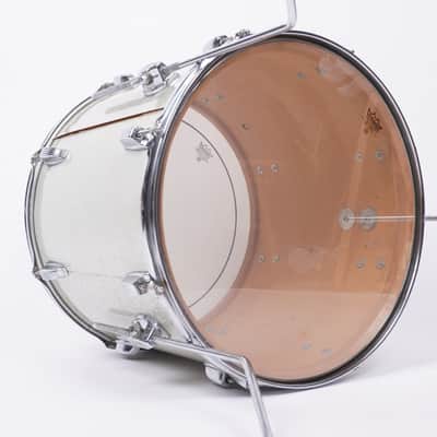VINTAGE LUDWIG CLASSIC 18"x 16" FLOOR TOM image 5