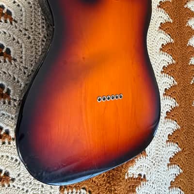 Fender American Standard Telecaster with Maple Fretboard 1998 - 2000 3-Color Sunburst image 7