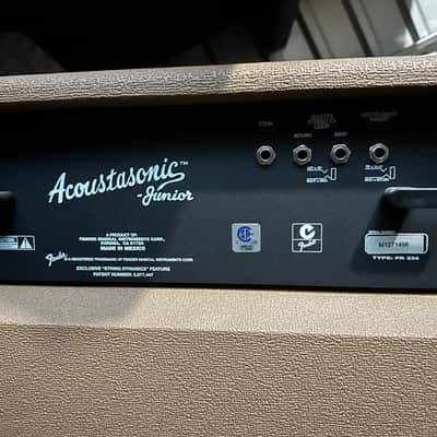 Fender Acoustasonic Junior image 2