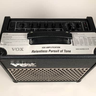 Vox DA15 15w 1x8 Guitar Combo Amp image 5