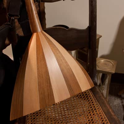 Roosebeck BLLPW 27-Inch Traditional 3-String Prima Balalaika with Nylon Gig Bag & Pick image 5