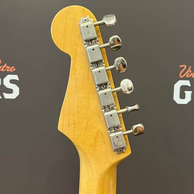 1997 Fender Hank Marvin Signature Stratocaster - Crafted in Japan image 7