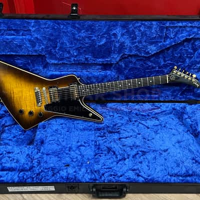 Gibson Explorer E2 CMT Curly Maple Top Tobacco Sunburst 1982 image 11