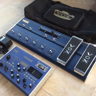 Vox Tonelab & Vox VC-12 pedalboard & case image 1