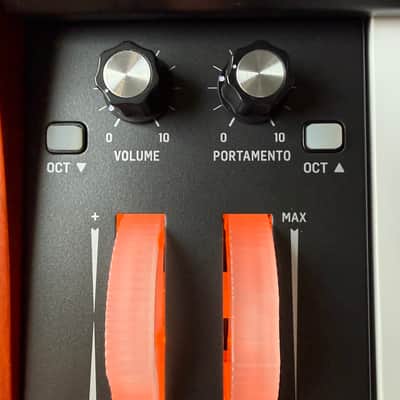 Behringer DeepMind 6 37-Key 6-Voice Polyphonic Analog Synth 2017 - Present - Black image 6